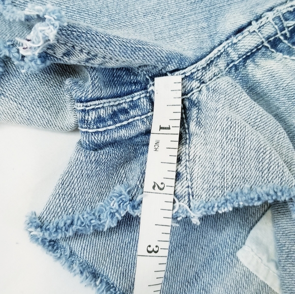 Vigoss Distressed Frayed Hem Shorts - Picture 8 of 9